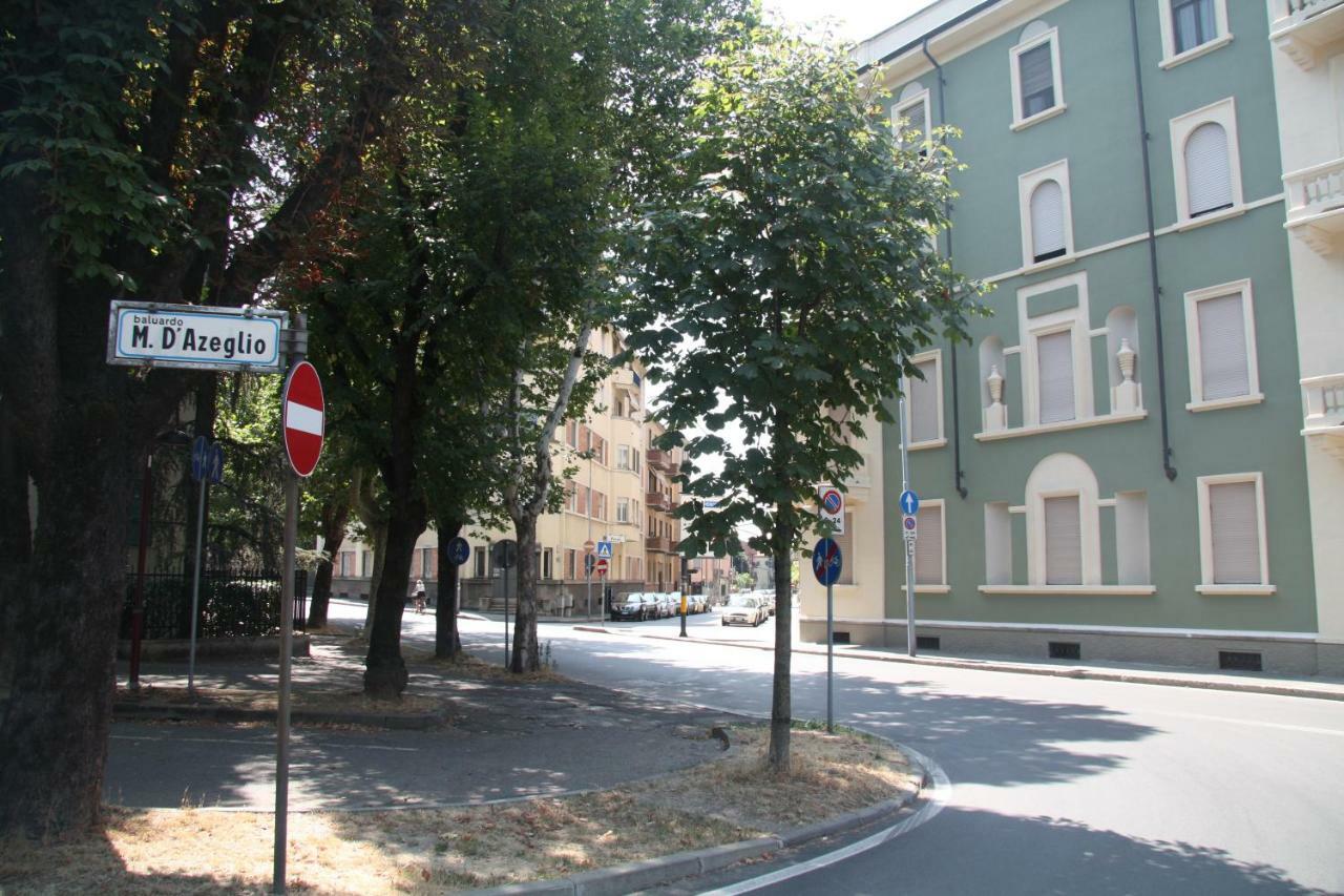 Апартаменти Davide & Mary Friendly House Новара Екстер'єр фото