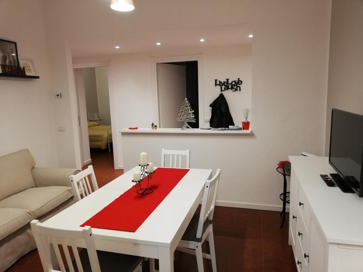 Апартаменти Davide & Mary Friendly House Новара Екстер'єр фото